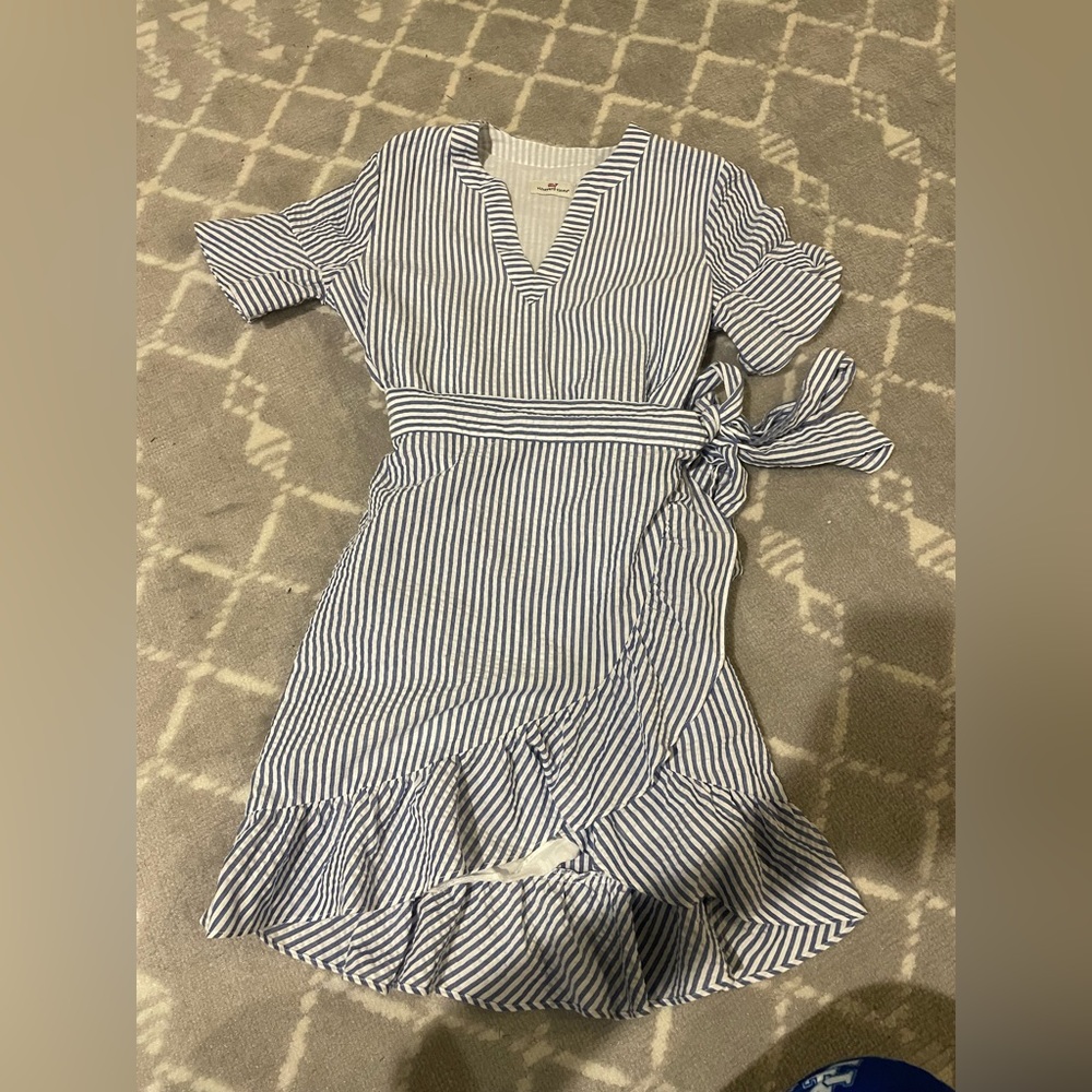vineyard vine boat dress